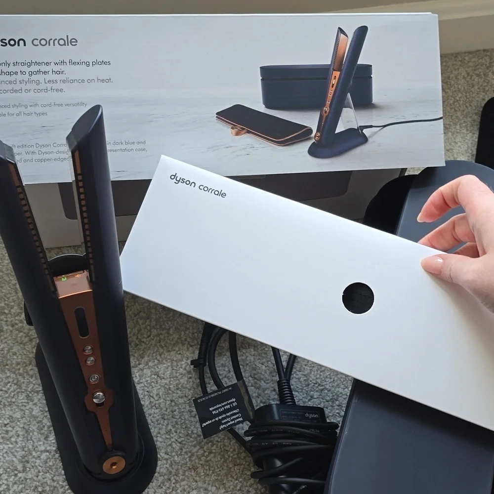 Dyson Corrale Hair Straightener - Blue and Copper - Picture 4 of 4